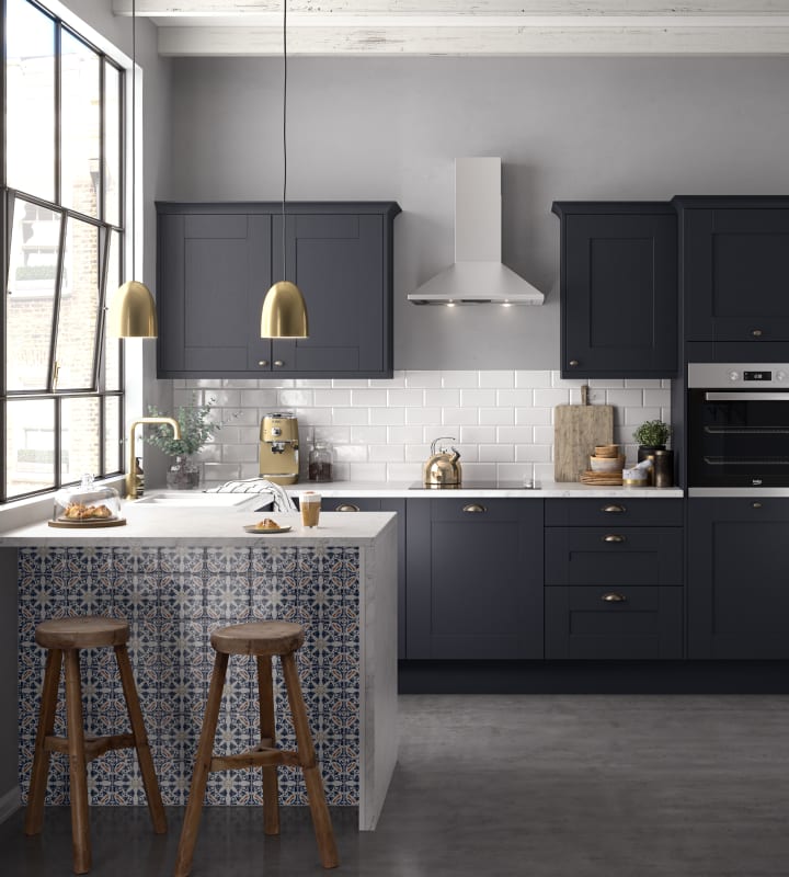 Winchester kitchen by Magnet. A wood grain effect affordable alternative to solid timber built from hardwearing MDF and available in 5 colours.