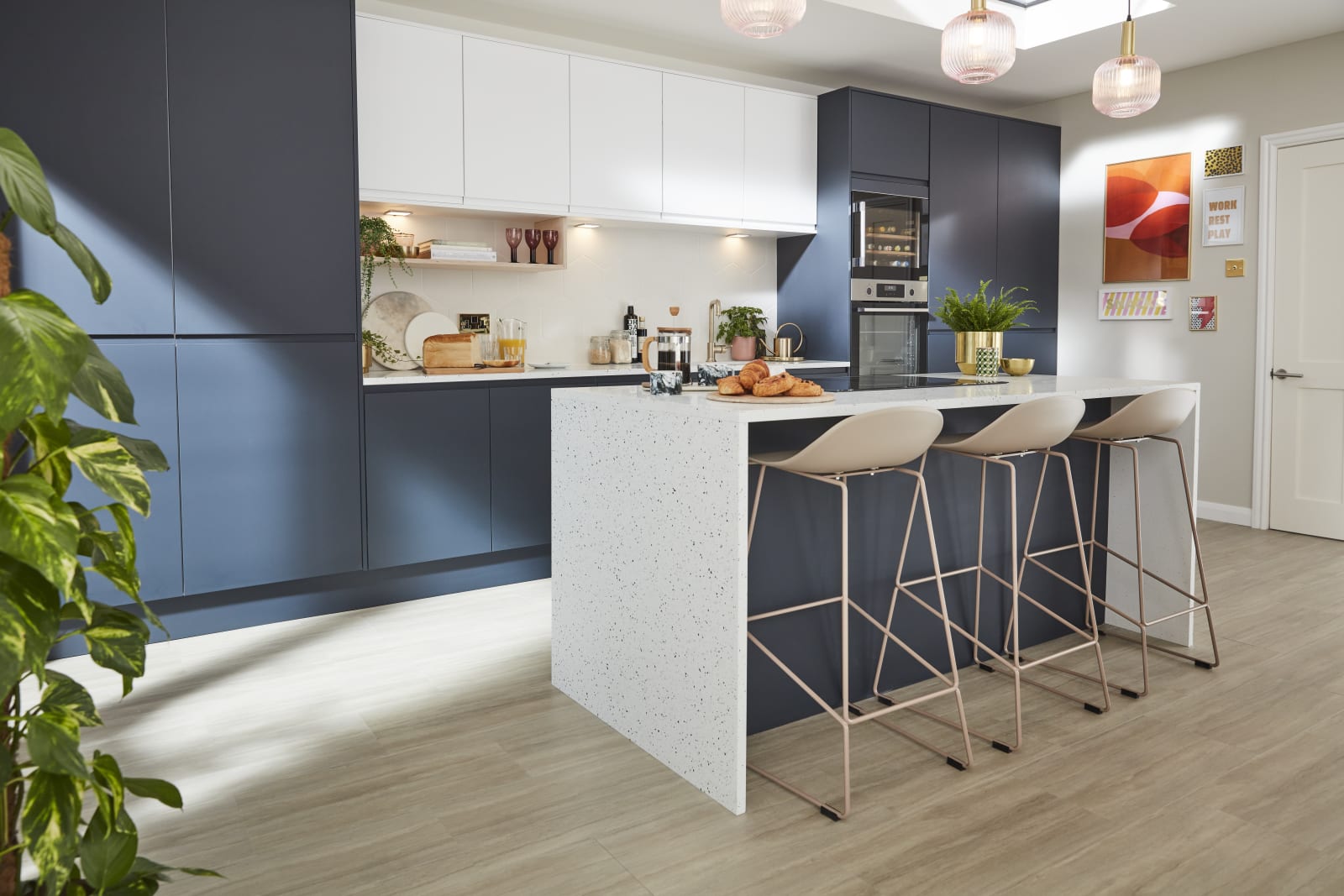 Luna Kitchen from Magnet. An affordable handless look with integrated J Pull doors for a stylish and modern look.